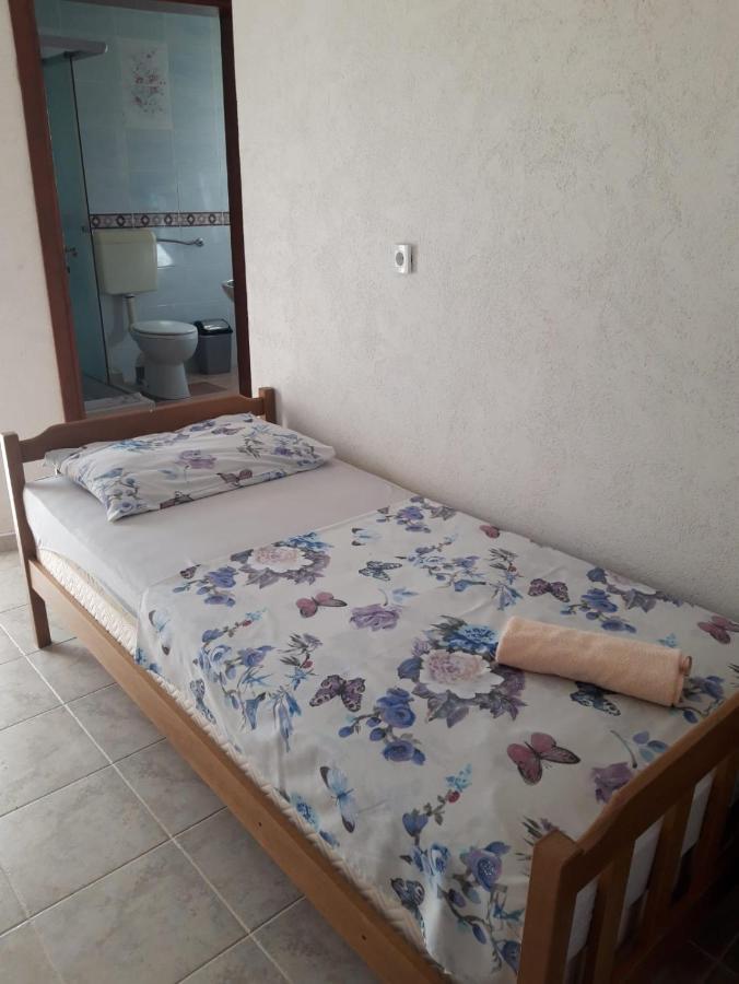Donji Okrug  Villa Mateja المظهر الخارجي الصورة